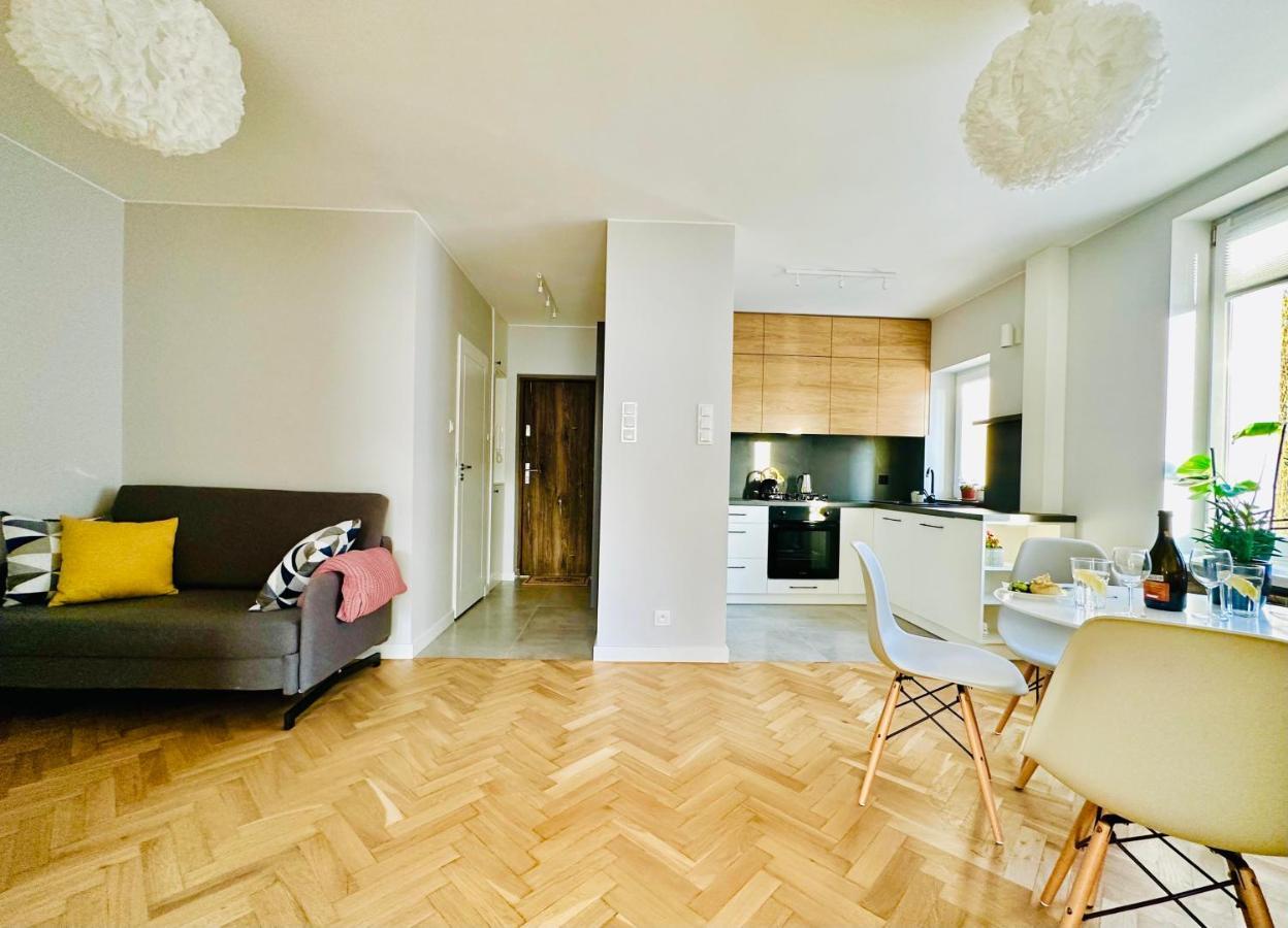 Eastside Warsaw Apartment Екстериор снимка